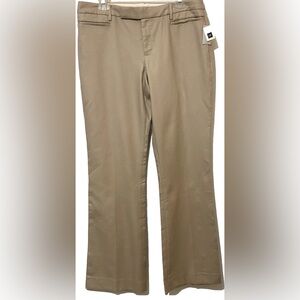 GAP Women's size 10 Long khaki tan straight through leg 100% cotton casual pants